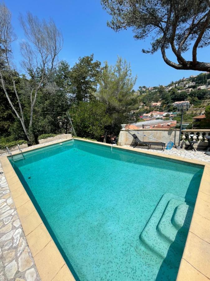 appartement bas de villa avec piscine privée partagée proche bord de mer Cagnes-sur-Mer Esterno foto