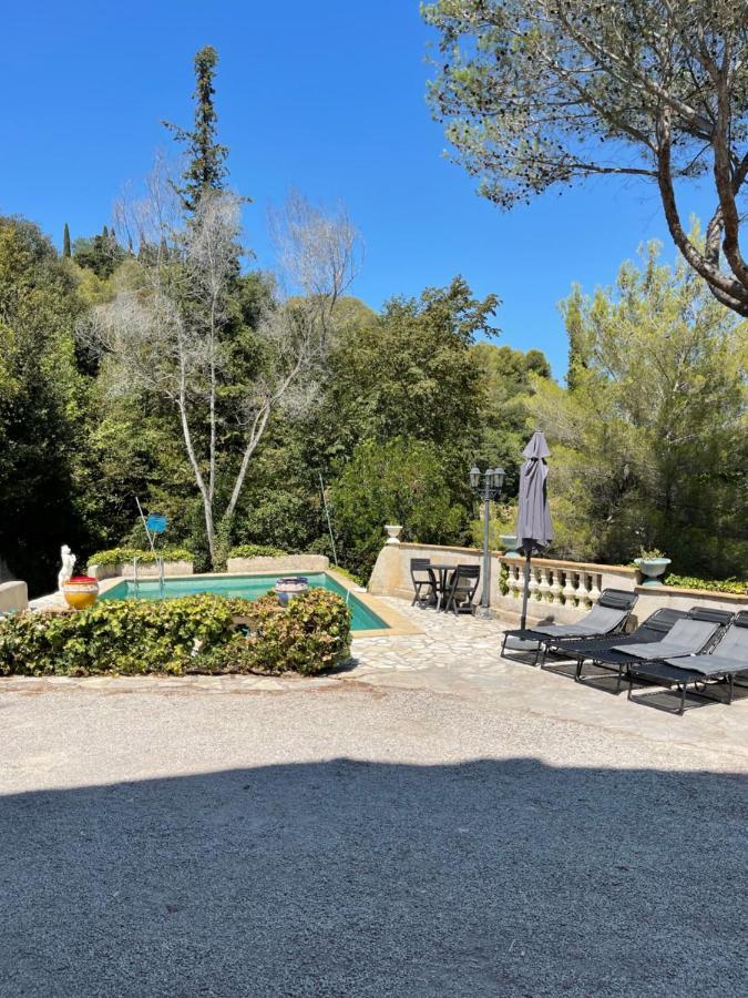 appartement bas de villa avec piscine privée partagée proche bord de mer Cagnes-sur-Mer Esterno foto